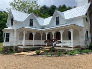 1878 Victorian Farm House near Asheville - 0