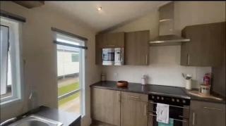 Stunning lodge for hire at Kessingland Beach in Suffolk ref 90018BV - 3