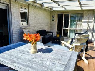 Modern Beach Break - Waihi Beach Holiday Home - 2