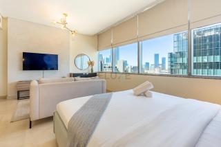 Great Value Stylish Studio with Pool & Stunning Views by Deluxe Holiday Homes - 2