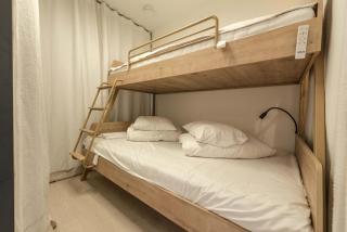 Central Modern Stay with Sauna - 7