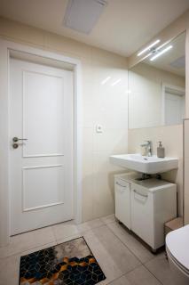 Charming 2BR Apartment in Prague 1 Free Parking - 2