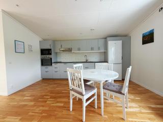 Modern Nordic Cottage in Åselstad near Lake Ensjön - 5