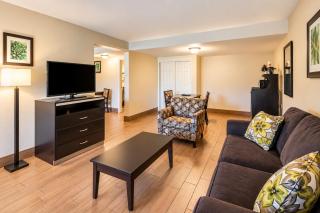 Quality Inn & Suites near Downtown Bakersfield - 8