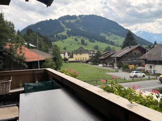 Cozy Chalet Apartment With Mountain Scenery - 7