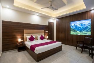 Hotel Emerald Suites At Airport - 7