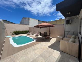 Casa com piscina e conforto garantido - 0