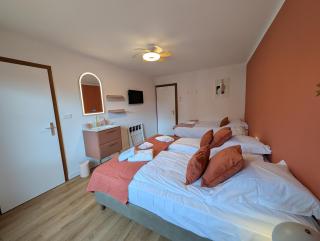 Ensemble de 4 gîtes mitoyens de 2 à 22 personnes - 4