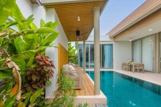 Tropical Oasis with Pool in Phuket's Heart - 1