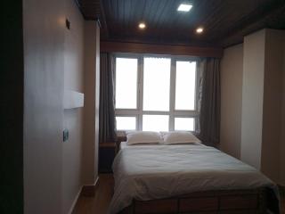 Off-tracker, bunks and stays - 2