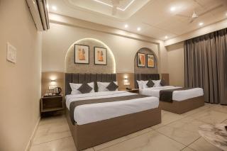Hotel The Merc - 6