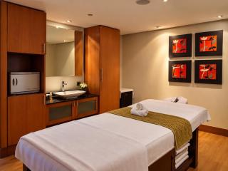 Hotel Oxmo Suites Delhi Airport - 2