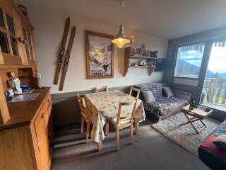 STUDIO CABINE DE CHARME VUE EXCEPTIONNELLE Résidence Malinka skis aux pieds proche parking - 7