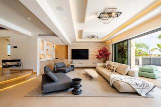 Luxury Villa with Private Spa and Grand Piano - 6