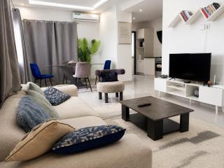 APPARTEMENT DE STANDING MEUBLÉ, TYPE f3 À LIBERTÉ 3 - 0