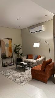 Modern Apartment with One Bedroom and a Living Room 501 - 2