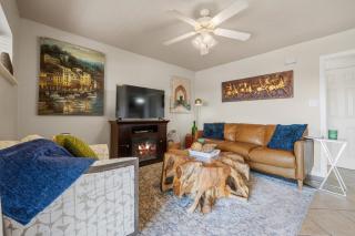 Ember’s View, Spa City Jewel- Lovely Lake Condo - 6