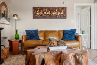 Ember’s View, Spa City Jewel- Lovely Lake Condo - 5