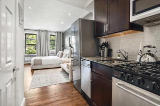 The Yorkville VII Vibe 8846 - 5