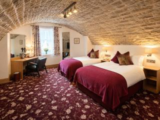 Edgerton Hotel - Ample Free Parking - 24 Hour Reception - 2