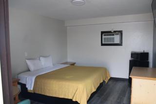 BUDGET MOTEL - 3