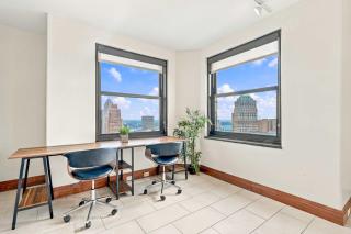 Stylish High-Rise Loft in Downtown Detroit City Views - 2