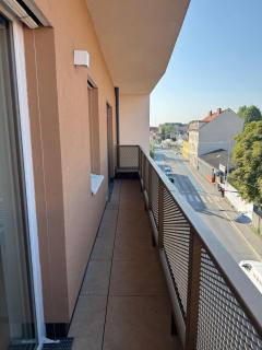 Penthouse Apartments & Playgrounds Graz - 2