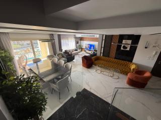 Hotel Penthouse - 4