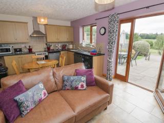 Russet Bungalow - 6