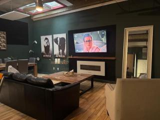 Trendy Downtown Condo Jasper Ave 10024 Jasper Ave, 207, Edmonton, AB, T5J 1R2, CA - 3