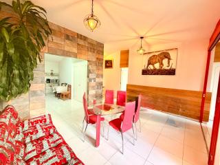 Loft Lujo Estilo y Diseño! Alberca con calefacción! Cuernavaca somos los únicos en ofrecerte 2 jacuzzis tipo Spa con agua caliente y sistema de hidromasaje! Amplia y lujosa cama para alberca! Terraza privada con asador de carbon! 3 smart TV, Wi-Fi Gratis! - 7