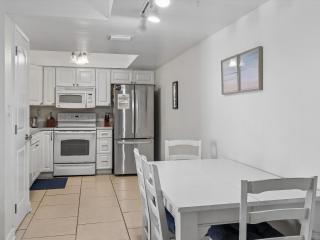 Regency Towers #707 West - 3
