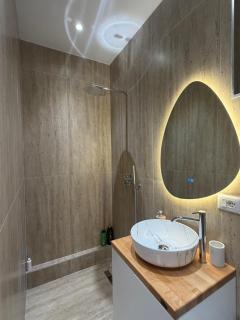 2E Tirana Studio - 2
