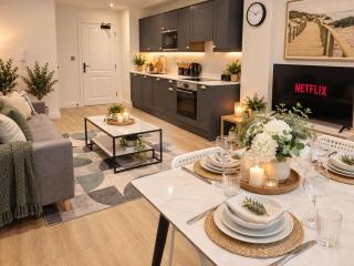 Leeds City Apartment - 1 Bed, Sleep 3 - 4
