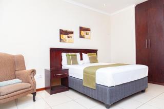 Emerald Hotel - 9