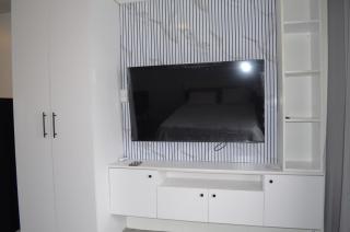 Studio Condo Near Airport - 8