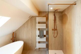 Cozy 1BDR Topfloor duplex flat - 4