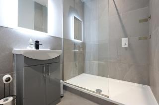 Pontcanna Apartment Near City Centre and Stadium Sleeps 4 - 4
