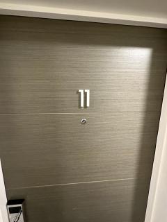 Beautiful Couples Retreat - FREE Parking & WiFi - 1 Minute walk to Poole Quay - Great Location - Free Parking - Fast WiFi - Smart TV - Newly decorated - sleeps up to 2! Close to Poole & Bournemouth & Sandbanks - 6