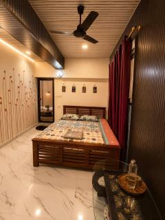 Richard's Homestay -Classy AC Rooms - 6
