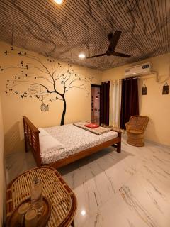 Richard's Homestay -Classy AC Rooms - 9