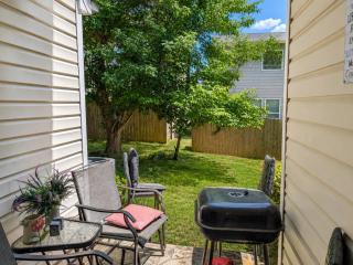 3BR Gem with Pool Table at Gated Community with Children's Playground - 2