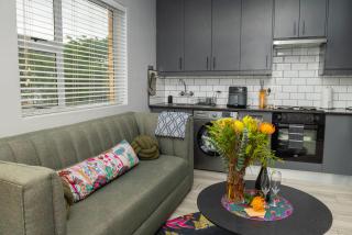 Marbella - Cozy studio in Heart of Table View - 4