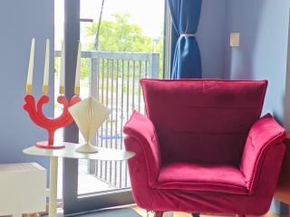 Design Studio Apartment, Balcony, Parking - 7