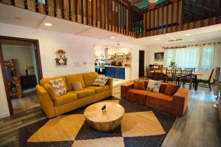 Luxurious house with largest hot tub & perfect retreat! - 9