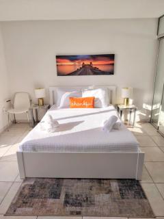 Cozy Bayview 1-Bedroom close to the Beach - 9