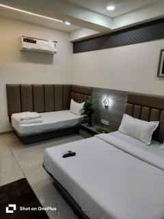 Hotel Sky point - 2