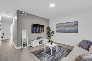 Cozy Private 2 BR Apt8th st 5min to Brickell - 5