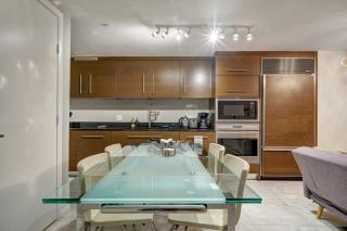 Sunrise Water Views I Free Parking, Pool, Spa, & Gym - 2