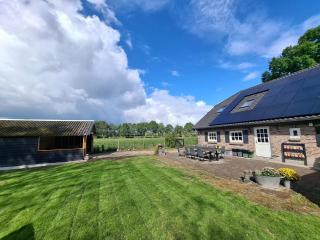 De Strijpse Hoeve, een ruime moderne woning - 3